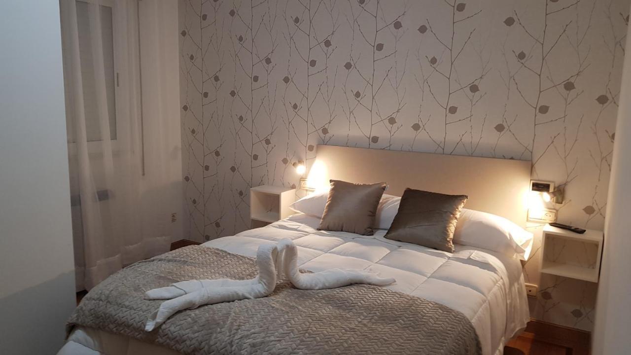 Apartamentos Shalom Рибадео Екстериор снимка