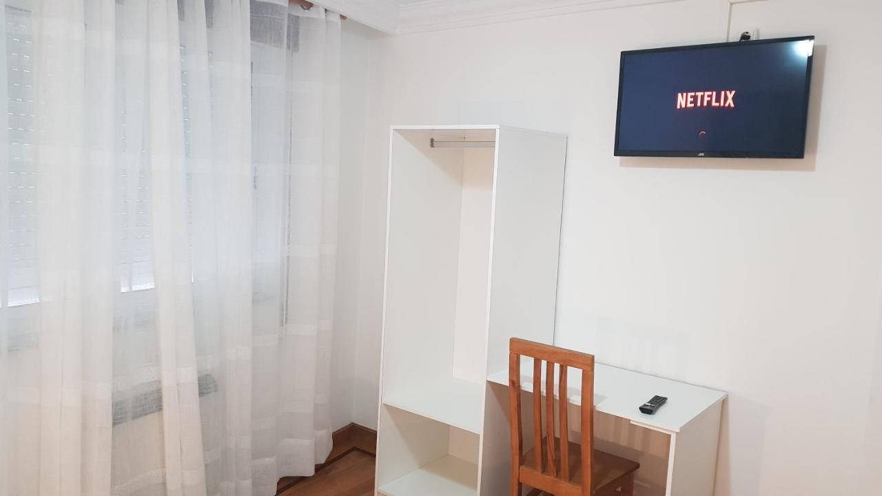 Apartamentos Shalom Рибадео Екстериор снимка