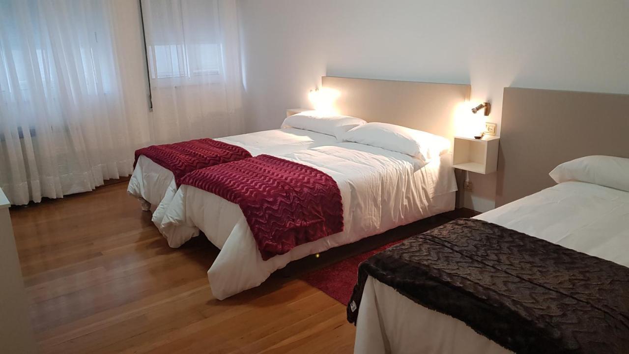 Apartamentos Shalom Рибадео Екстериор снимка